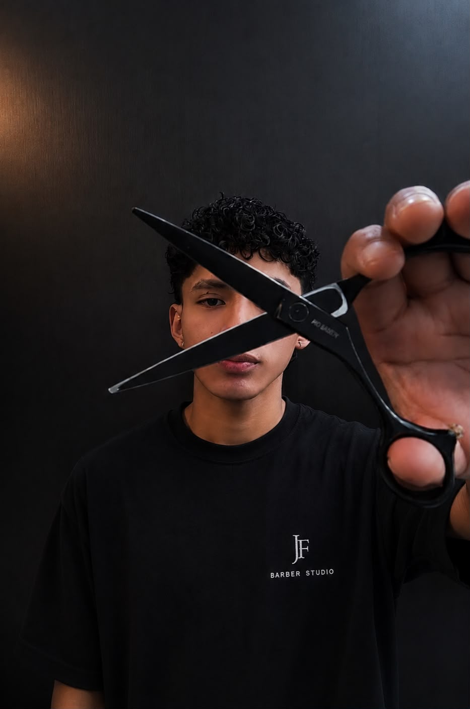 Fabián — Barbero de JF Barber Studio